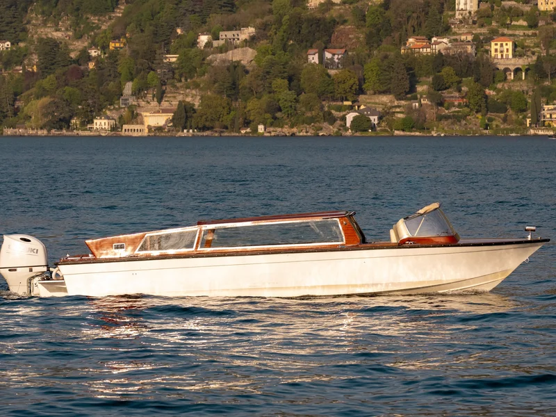 Limo Taxi — Cruising