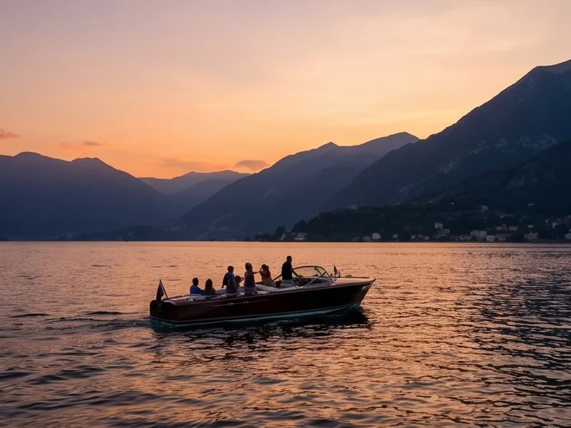 Wooden Boat — Vintage Wooden Cruiser